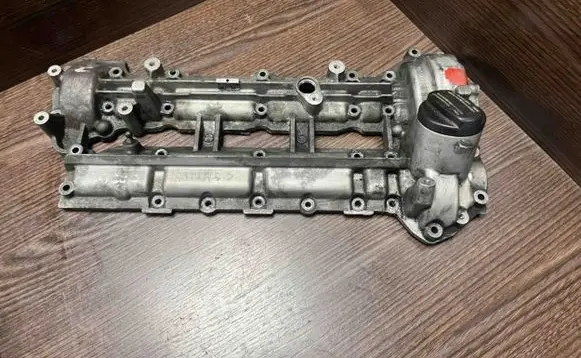 Mercedes-Benz Sprinter W906 Rocker cam cover A6420101130 22001202
