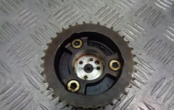 Toyota Yaris Timing chain sprocket 13520-40020