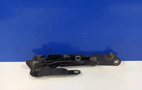 Volvo S80 Tailgate/trunk/boot hinge 30799274