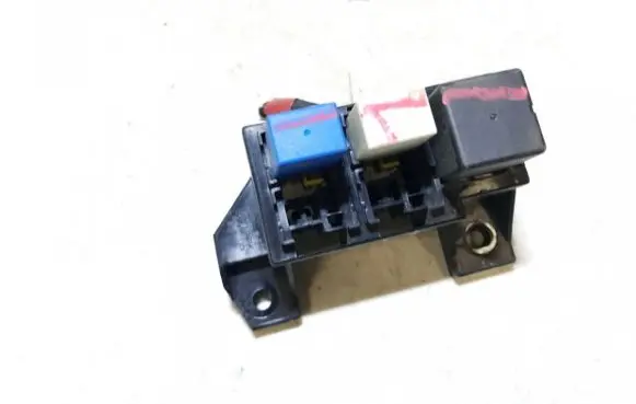 KIA Sorento Fuse box set 913413e340