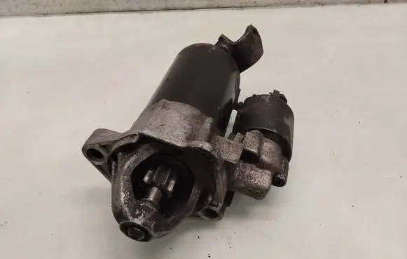 Audi A4 S4 B5 8D Starter motor 058911023