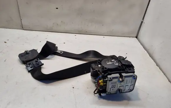 Mercedes-Benz CLS C219 Front seatbelt 609098200C