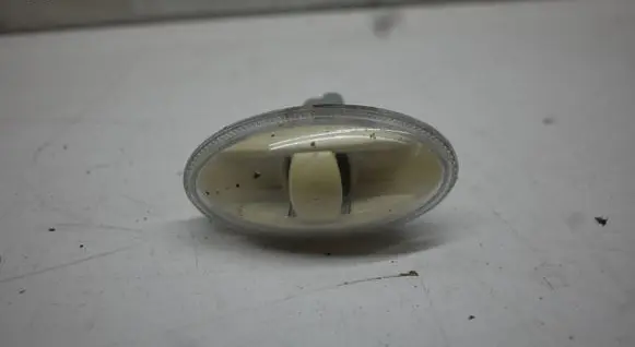 Citroen C3 Picasso Front fender indicator light 9680057480