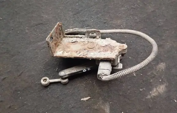 Citroen C4 I Picasso Headlight/headlamp level sensor 89900237 965351108000 89009754