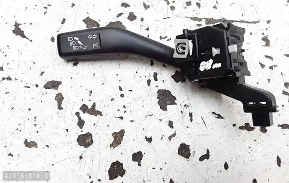 Volkswagen Tiguan Indicator stalk 1K0953513E