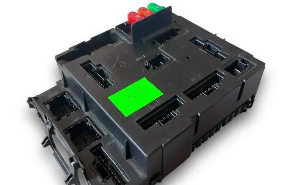 Smart ForTwo II Central body control module S828 A4519001402