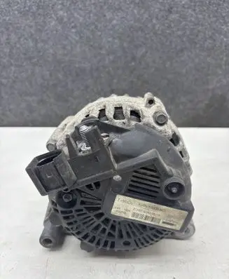 Ford Kuga II Generator/alternator AV6N10300MD