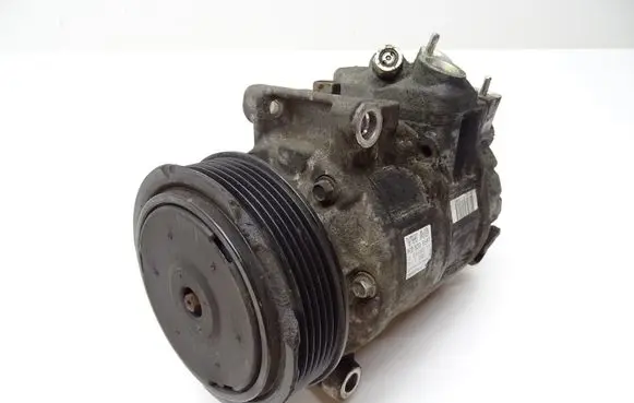 Volkswagen Golf VI Air conditioning (A/C) compressor (pump) 1K0820859T