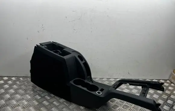 Skoda Octavia Mk2 (1Z) Center console 1Z1863241 034747