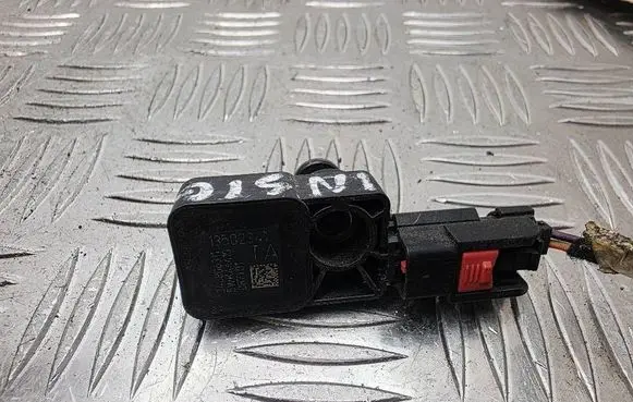 Opel Insignia A Airbag deployment crash/impact sensor 13502341