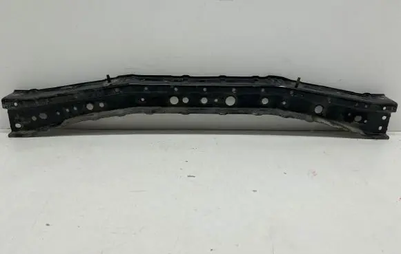 Radiator support slam panel bracket