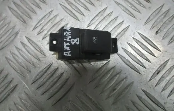 Opel Antara Electric window control switch