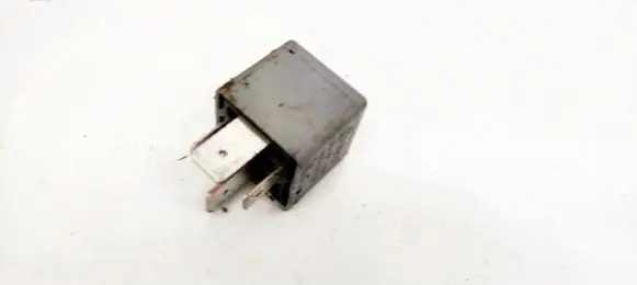 Skoda Fabia Mk1 (6Y) Other relay 191937503 V23134J52X228