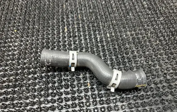 Renault Koleos II Engine coolant pipe/hose