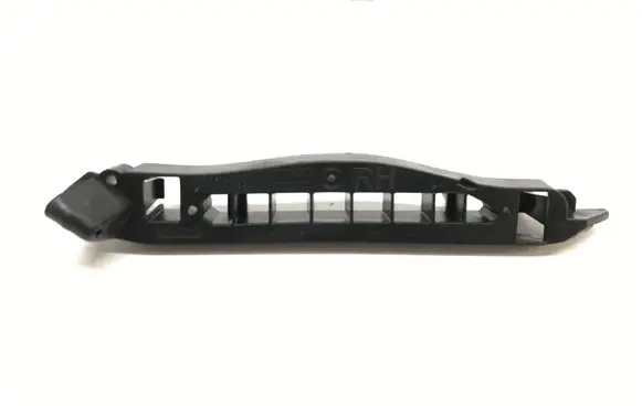 Opel Corsa E Front bumper mounting bracket 39014303