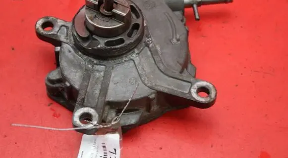 Toyota Avensis Verso Vacuum pump
