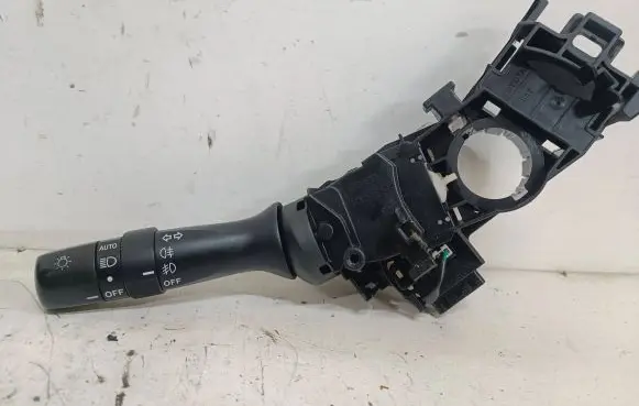Lexus IS 220D-250-350 Indicator stalk 4211017F154