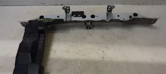 Toyota Yaris Radiator support slam panel
