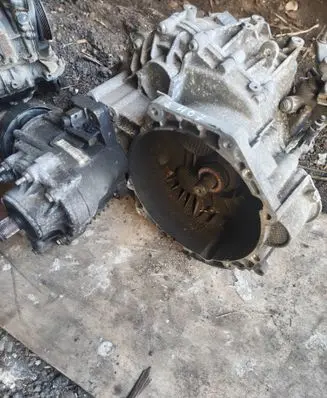Volkswagen PASSAT B6 Manual 6 speed gearbox LMU 96492 0A6300044MX