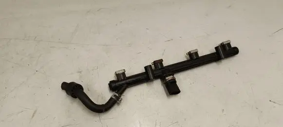Seat Leon (5F) Fuel main line pipe 06k133681a