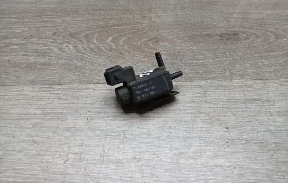 Volvo V70 Turbo solenoid valve 30611668 72224010