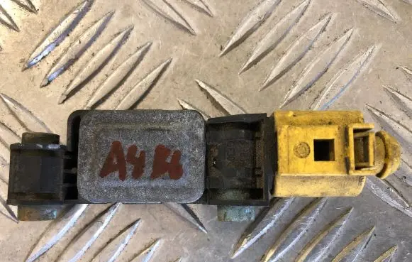 Audi A4 S4 B6 8E 8H Airbag deployment crash/impact sensor 8E0959651 030301 0231301AAW91