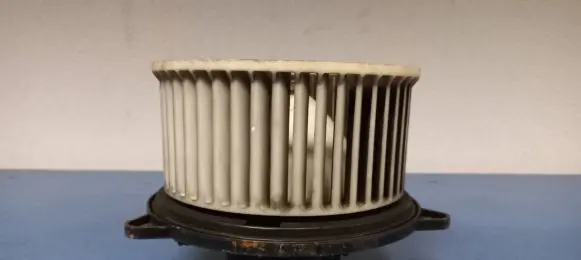 Mazda 626 Heater fan/blower 8940000