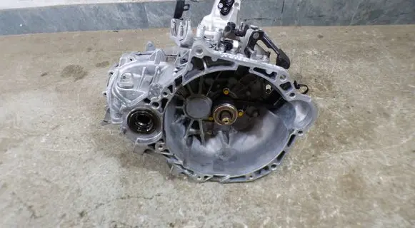 Hyundai Elantra VI Manual 5 speed gearbox CARTM6CF1 M6CF1 4311526600