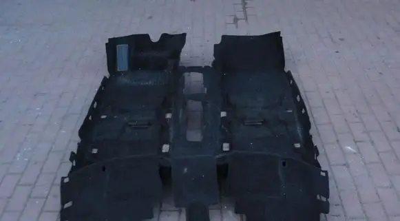 Renault Captur Interior carpet brak