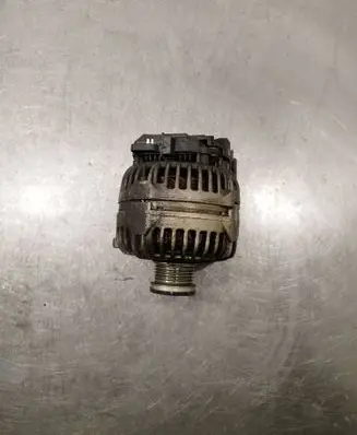 Volkswagen Golf VI Generator/alternator 03f903023d 0124525201