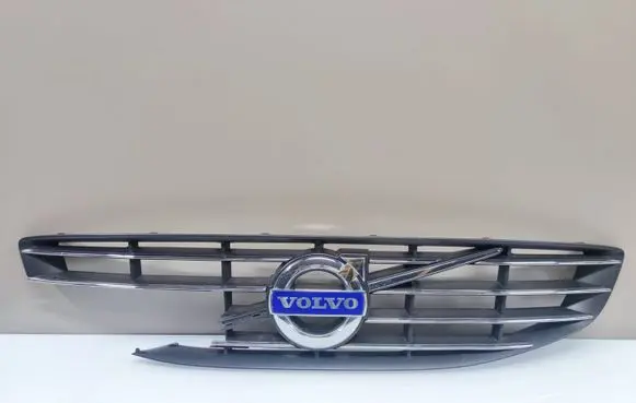 Volvo S60 Front grill 31333834
