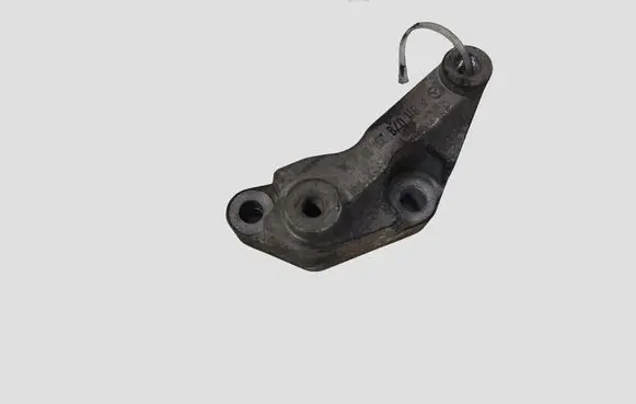 Mercedes-Benz C W204 Engine mounting bracket A6110782741