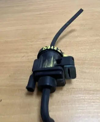 Mercedes-Benz E W210 EGR valve A0005450527 D7172