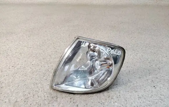 Volkswagen Polo III 6N 6N2 6NF Front indicator light 084411525L