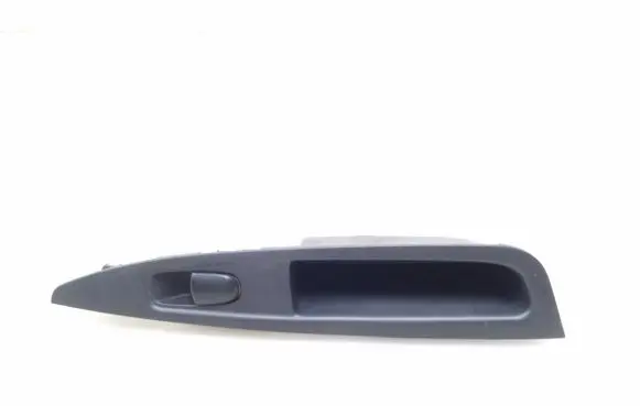 Nissan Qashqai Electric window control switch