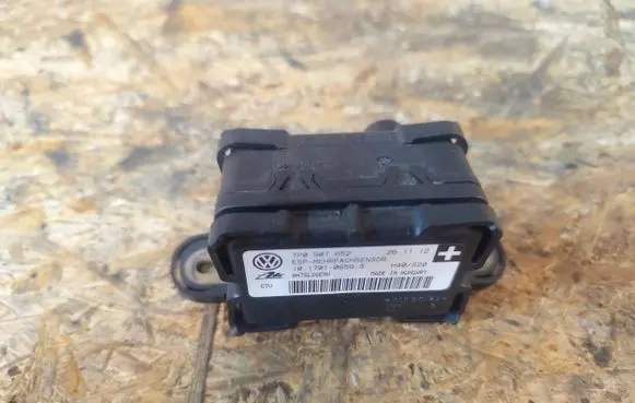 Volkswagen Touareg II ESP acceleration yaw rate sensor 7P0907652 HH72L26ENV 10170106593