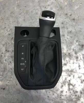 Audi A1 Gear lever shifter trim leather/knob 82B713139B 82B864261C