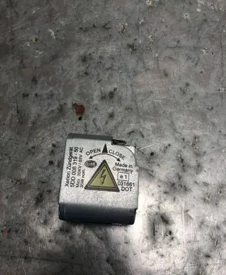 Opel Astra H Headlight ballast module Xenon 5DD008319BILI 5DD008319