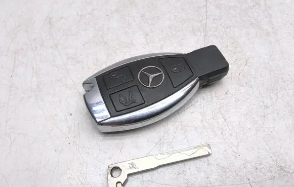 Mercedes-Benz E A207 Ignition key/card 5769504