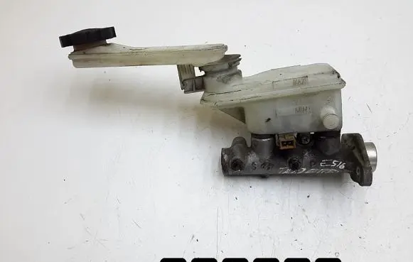Hyundai Trajet Master brake cylinder bm111042