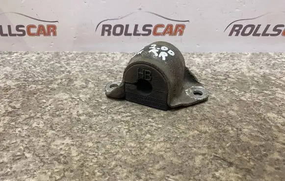 BMW 5 E60 E61 Sway bar bush bracket, rear 3355676100403