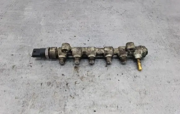 Fuel main line pipe