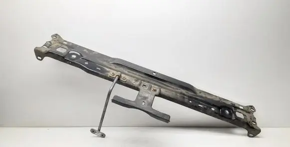 Mercedes-Benz C W204 Top upper radiator support slam panel A2046200072