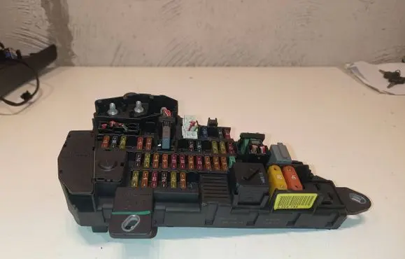 BMW 5 E60 E61 Fuse box set 6906601 6906588 6906603
