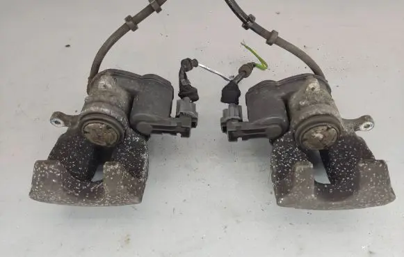 Land Rover Discovery 5 Rear brake caliper HPLA2K327AD HPLA2K328AD