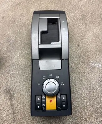 Multifunctional control switch/knob