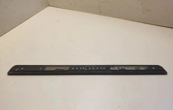 Volvo XC70 Front sill trim cover 8659960