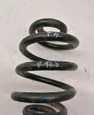 Volkswagen Transporter - Caravelle T4 Front coil spring
