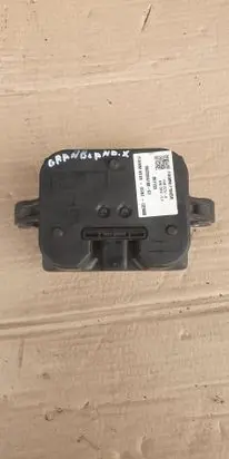 Opel Grandland X Alarm system siren 9825956180
