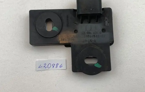 Audi A3 S3 8V Fuel level sensor 8K0906651C 15915A